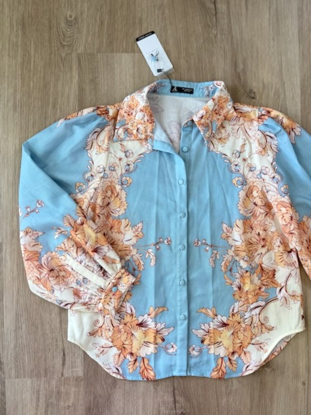 Anewsta Floral Two Piece Set Blouse Shorts NWT - Picture 3 of 13